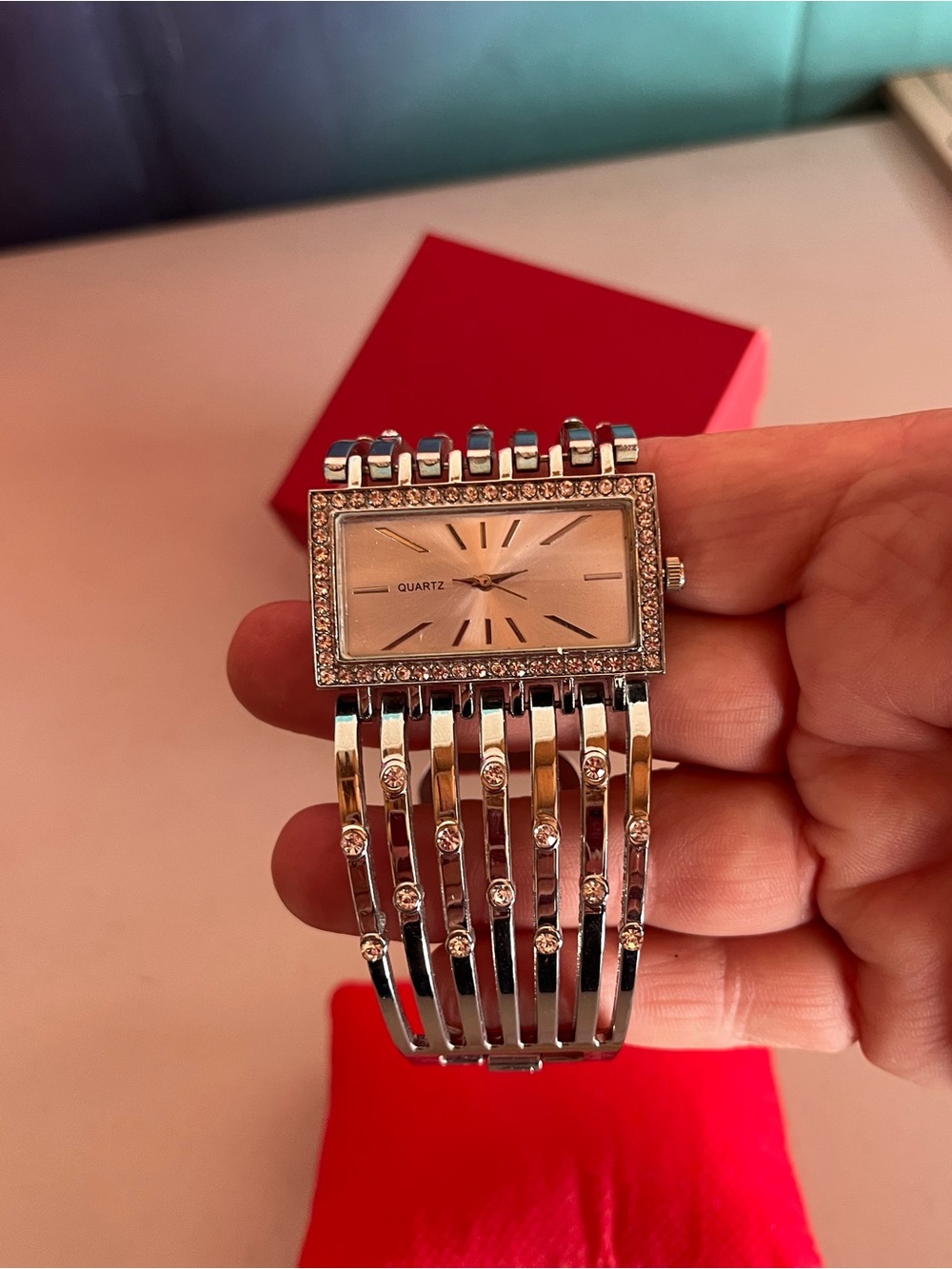 Square Quartz Watch - Picture 6 of 8